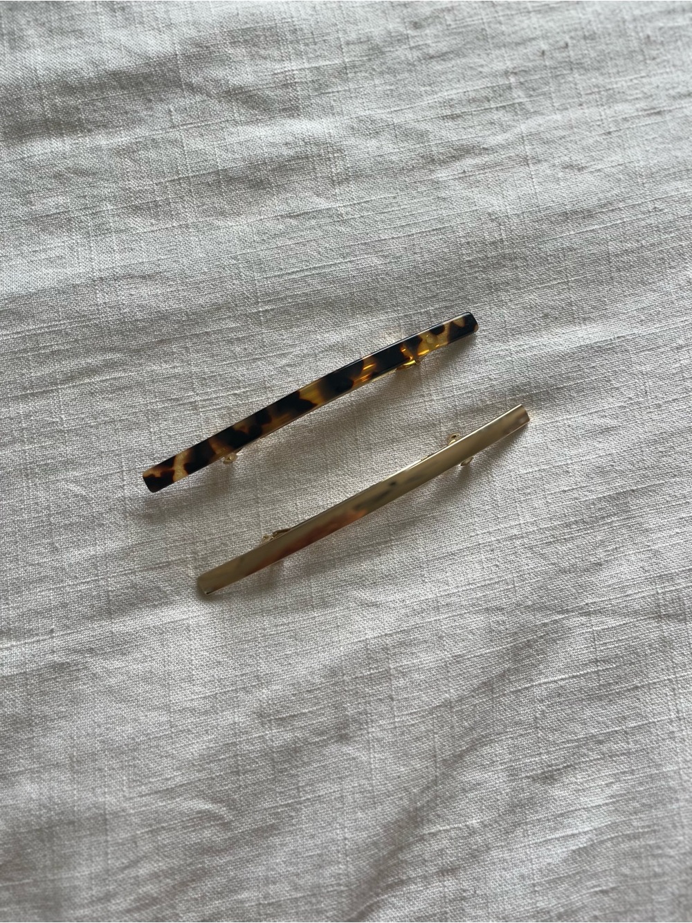 Tortoiseshell and Gold Hair Clip Set - Large / Oversized - Picture 3 of 5
